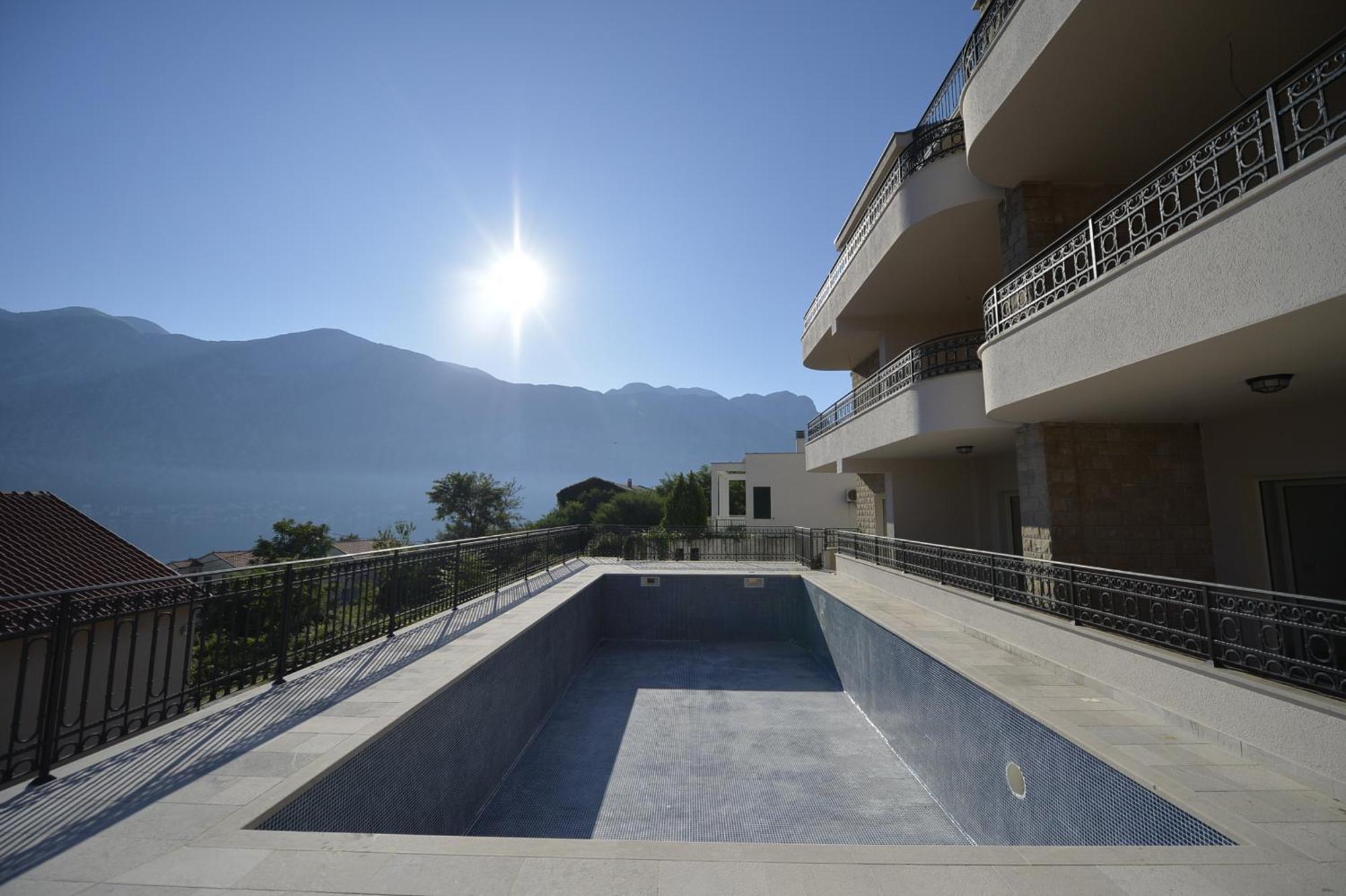 Luxurious 3-Bedroom Apartment By Mn Property Kotor Extérieur photo