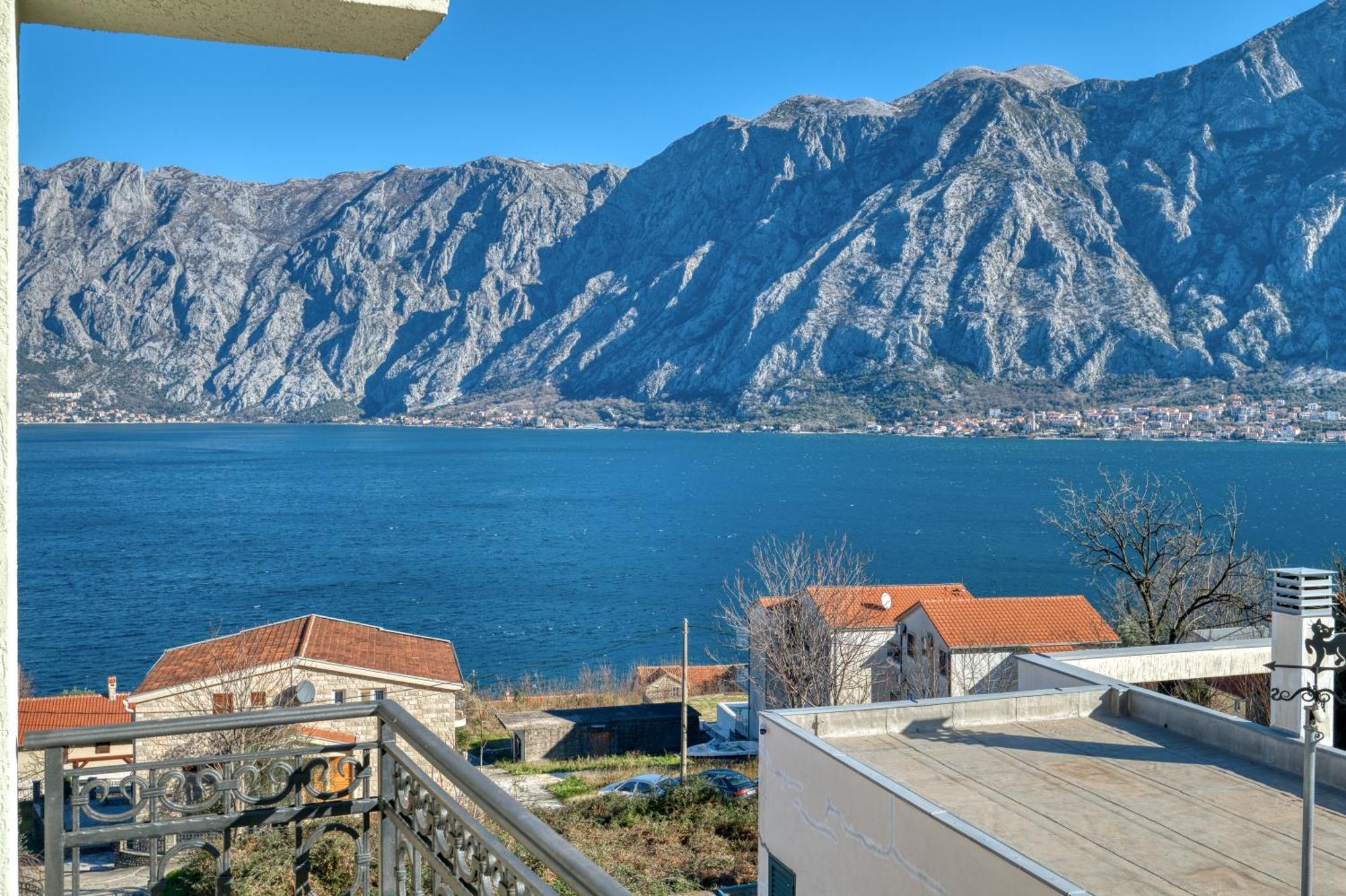 Luxurious 3-Bedroom Apartment By Mn Property Kotor Extérieur photo